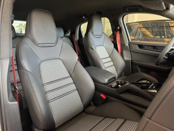 Thumbnail 14